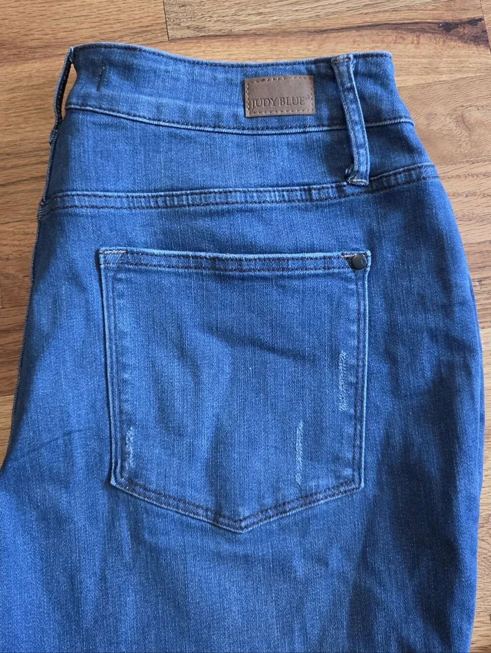 Judy Blue Boyfriend Blue Denim Jeans Button Fly Distressed Women's 18W NWOT